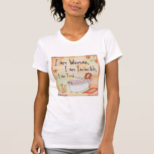 私は女性…です Tシャツ
