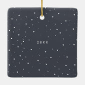 私は妻の写真を愛するミニマルな人 セラミックオーナメント (裏面)