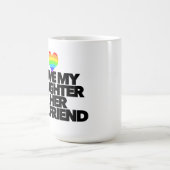 私は娘と彼女のガールフレンドLGBTQが大好き誇りを持った コーヒーマグカップ (中央)