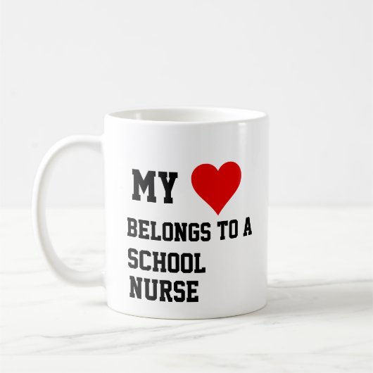 私は学校のナースマグに所属している コーヒーマグカップ (左)