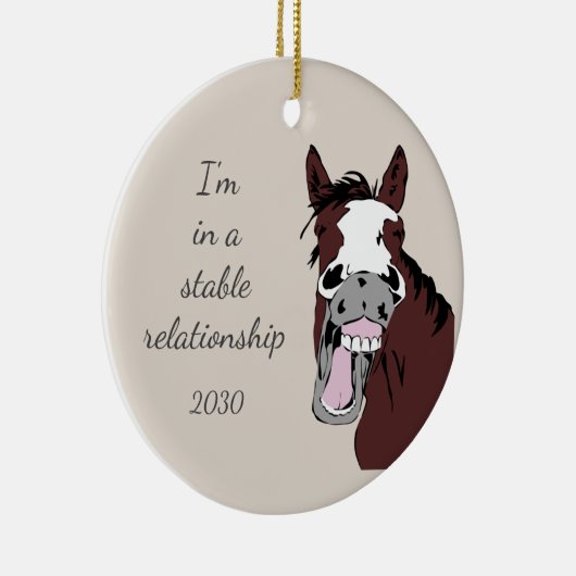 私は安定した人間関係おもしろいの馬のパンにいる セラミックオーナメント (右)