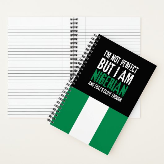 私は完璧ではないが、ナイジェリア出身のナイジェリア人だ ノートブック (内側)