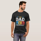 私は定期的にパパのジョークを言う Tシャツ (正面フル)