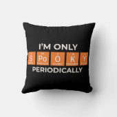 私は定期的に不気味ハロウィンだ クッション (裏面)