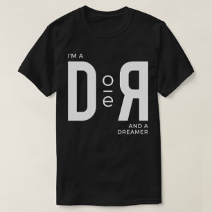 私は実行家および夢みる人です Tシャツ