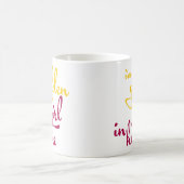 私は家庭のおもしろいな引用文の金女の子です コーヒーマグカップ (中央)