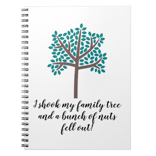 私は家族の木を振り、ナッツの束が落ちた ノートブック (正面)