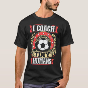 私は小さな人間サッカースポーツチームトレーナーメンズをコーチする Tシャツ