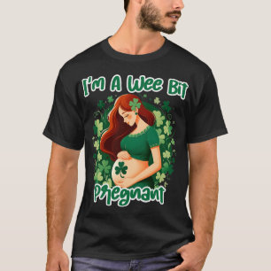 私は少し妊娠中のアイルランドのSt patricks妊娠 Tシャツ