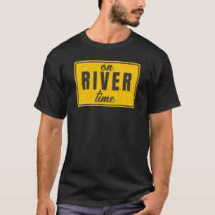 私は川の時間の夏チュービングファミリーフロートトリップ Tシャツ