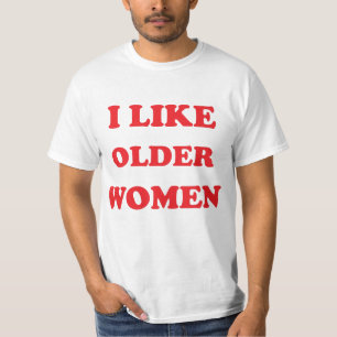 私は年上の女性のハート熱いママおもしろいことわざ Tシャツ