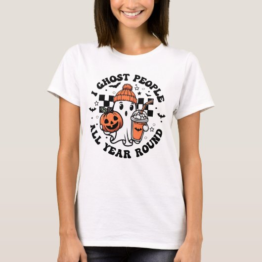 私は幽霊人々は一年中草を食べよくはしゃぐて Tシャツ (正面)