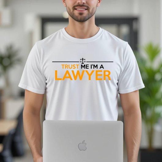 私は弁護士だ Tシャツ