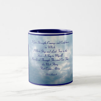 私は強さ、勇気およびConfidencを…得ます ツートーンマグカップ