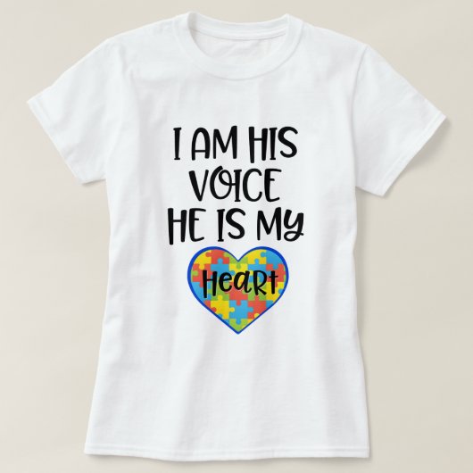 私は彼が私のハートの自閉症のお母さんの引用文の彼の声です Tシャツ (デザイン正面)