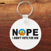 私は彼に投票しなかった キーホルダー (正面)