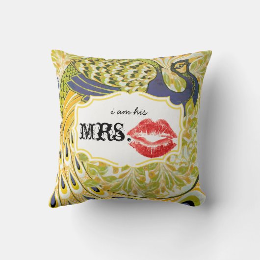 私は彼のミセス・レッド・リップレモン・ゼスト・ヴィンテージ・ピーコック クッション (裏面)