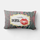 私は彼のミセス・レッド・リップ古い納屋の木のメイブ枕 ランバークッション (裏面)