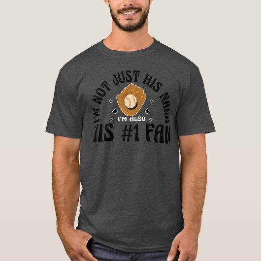 私は彼の祖母であるだけでなく彼のファン1号でもある Tシャツ (正面)
