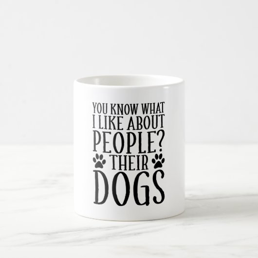 私は彼らの犬のおもしろい犬恋人が好き コーヒーマグカップ (中央)