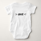 私は彼女とありません Tシャツ (裏面)