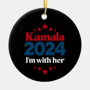 私は彼女と一緒にいます カマラ 2024大統領にカマラへ投票 セラミックオーナメント