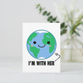 私は彼女と一緒にいる – Planet Earth Day ポストカード (スタンド正面)