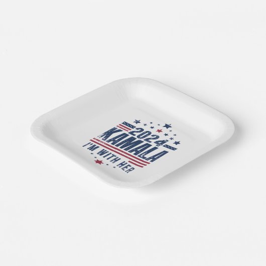 私は彼女のカマラハリスの2024の投票と一緒にいる ペーパープレート (傾斜あり)