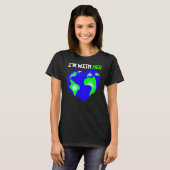 私は彼女の地球の日の世界のハート緑の環境と一緒にいる Tシャツ (正面フル)