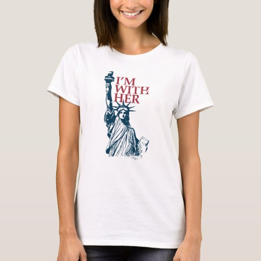 私は彼女の女性の自由の愛国心の像と一緒にいる Tシャツ (正面)