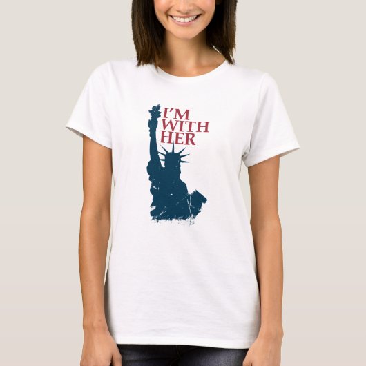 私は彼女の女性の自由の愛国心の像と一緒にいる Tシャツ (正面)