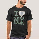 私は彼女を今まで以上に愛し写真聖人 Tシャツ<br><div class="desc">I Love My Garlefnedを、これまで以上に文字のTシャツに作り上げます。このおかしなシャツのテンプレートは、Sage Green slab モダン serifフォントとガールフレンドの写真を使って、巨大な軽いアイボリーのベージュハートを作ります。自分の写真、名前、または任意の文字を追加しパーソナライズされたます。Tシャツのデザイン「I Love My Glarfend」は、ミルトン・グレイザー製の「I love NY」ロゴTシャツグラフィックデザインでインスパイア、Glazerが使用するオリジナル丸型スラブSERIFタイプライターの代わりに、Courier New Slabフォントを使用しました。これで恋人にユニークプレゼントして、私は彼女のTシャツが大好き！</div>