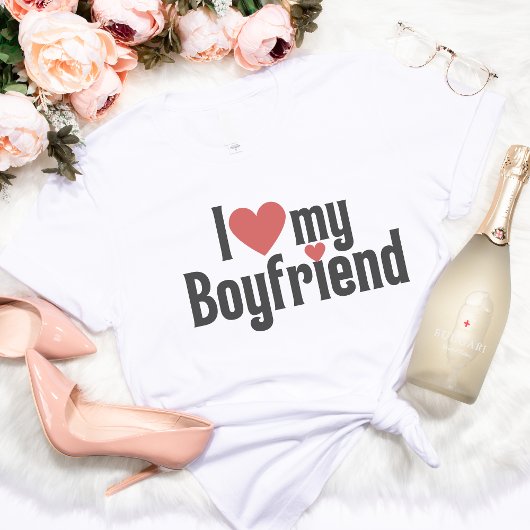 私は彼氏が大好きカワイバレンタインデーのプレゼント Tシャツ