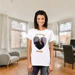 私は彼氏の写真名が大好き Tシャツ<br><div class="desc">ハート型フレームの中に名前と写真を追加する。</div>