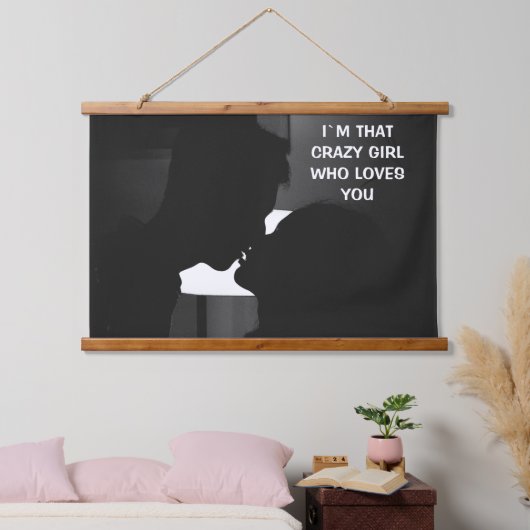 私は彼氏を熱狂する愛してる女の子だ 吊り下げ型タペストリー (寝室)