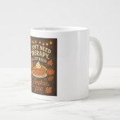 私は必要ないセラピー、私はちょうどカボチャのパイを必要とする ジャンボコーヒーマグカップ (正面右)