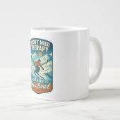 私は必要ないセラピー、私はボウルをスキーをする必要がある ジャンボコーヒーマグカップ (正面右)