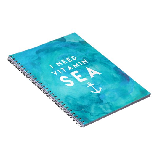 私は必要ビタミン海ティール(緑がかった色)水の色の引用文 ノートブック (右側)