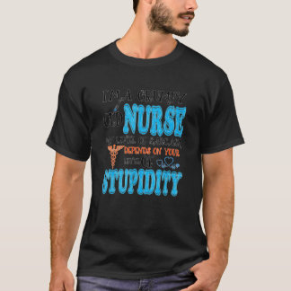 私は怒りん坊のおばあちゃん看護師です 私の皮肉のレベル 看護師 Tシャツ
