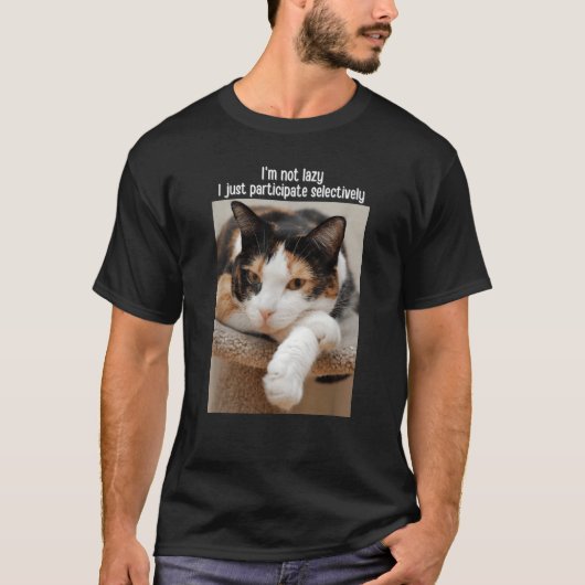 私は怠け猫ではないミームペット1 Tシャツ (正面)