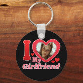 私は恋人の彼氏の妻の夫の写真が大好き キーホルダー (裏面)