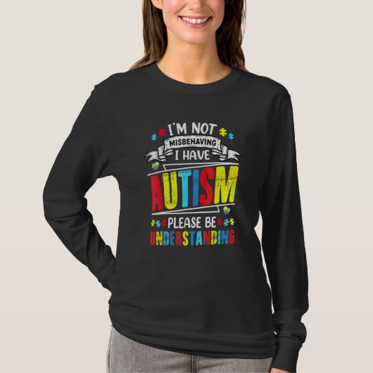 私は悪いことをしていない自閉症を抱えている Tシャツ (正面)