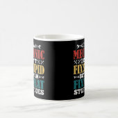 私は愚かな整備士を修正できないおもしろい整備士 コーヒーマグカップ (中央)