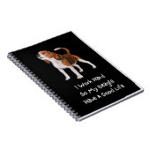 私は懸命で働いているので、ビーグルは良い ノートブック (右側)