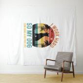 私は懸命で犬の生活を良くできるように働く タペストリー (インサイチュ(横))