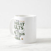 私は戦闘靴と犬のタグのような女の子である コーヒーマグカップ (正面左)