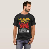 私は政府の財産軍隊と法的にねじ込む Tシャツ (正面フル)