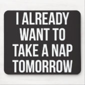 私は明日はもう昼寝したい マウスパッド (正面)