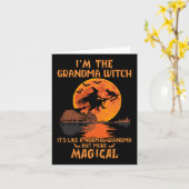 私は普通のおばあちゃん魔女のような祖母の魔女だ カード (黄色い花)