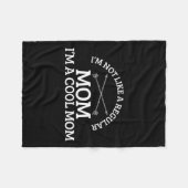 私は普通のお母さんとは違カッコいいう フリースブランケット (正面(横))